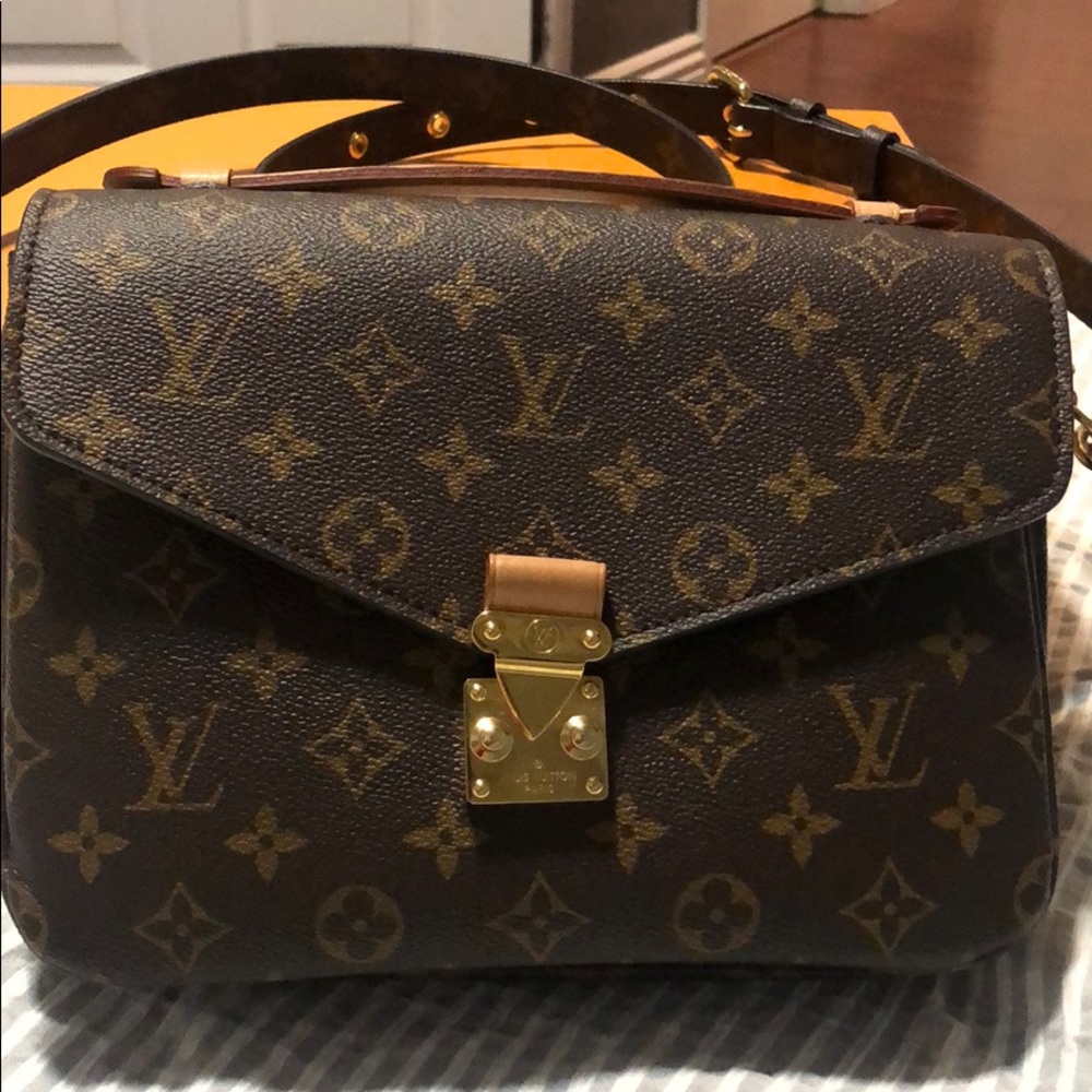 💯Authentic Louis Vuitton pochette Métis